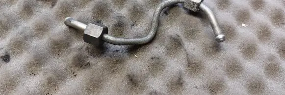Mazda 3 III Fuel injector supply line/pipe 