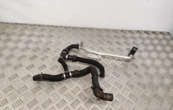 Audi Q7 4M Engine coolant pipe/hose 4H0121399H
