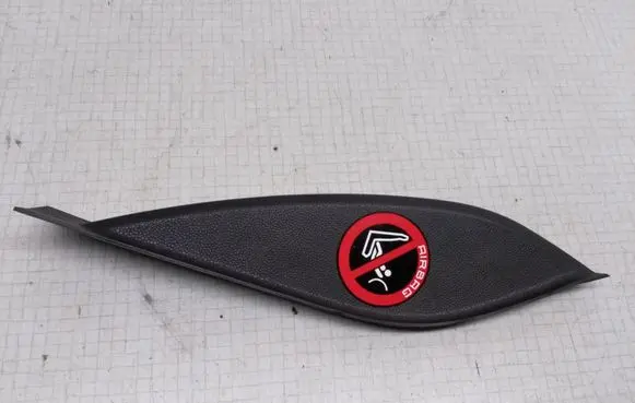 Opel Zafira B Dashboard side end trim 13162483 400608