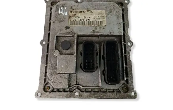 Smart ForTwo I Engine control unit/module 0003107V007 0261205005