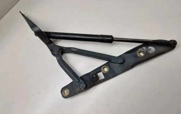 BMW 5 E39 Tailgate/trunk/boot hinge 8159398