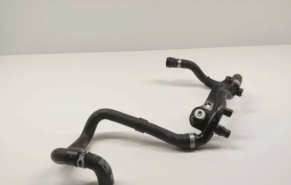 Volvo XC40 Air intake hose/pipe 8891240614