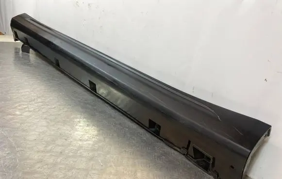 Suzuki SX4 S-Cross Sill