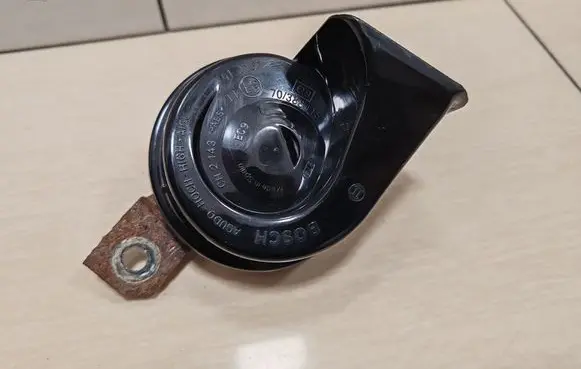 Nissan Note (E11) Horn signal 