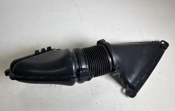 Mercedes-Benz GLC C254 Air intake duct part A2540941100