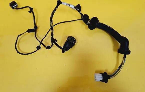 Ford Mondeo Mk III Rear door wiring loom 1S7T14240