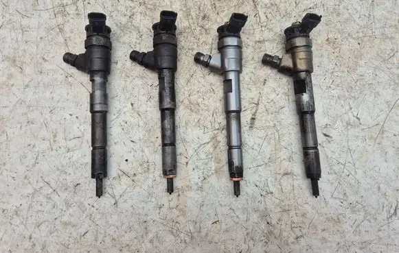 Dacia Lodgy Fuel injector 8201108033 88201108033