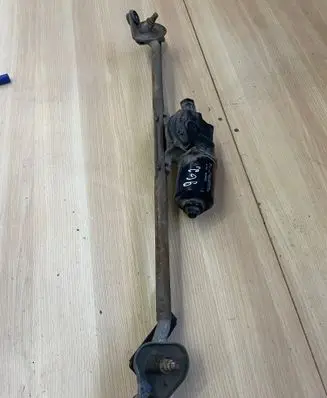 Toyota Land Cruiser (J120) Front wiper linkage and motor 8511060350