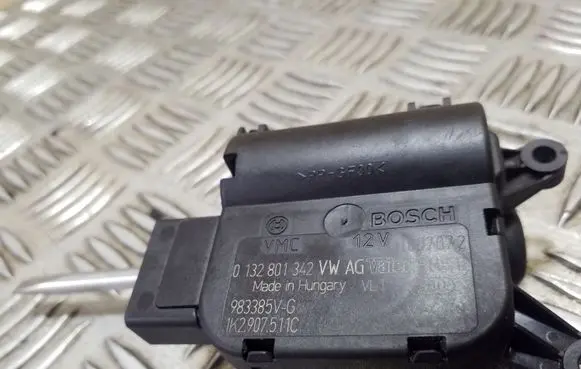 Volkswagen Eos Air flap motor/actuator 0132801342 983385V