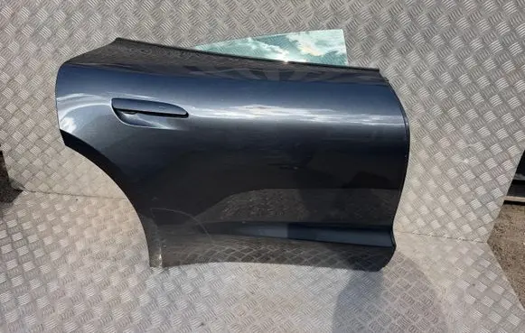 Porsche Taycan 9J1 Rear door 