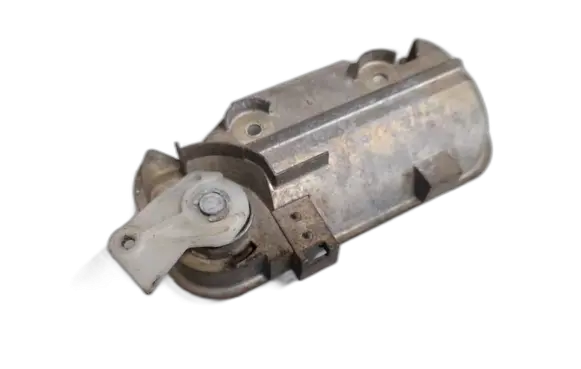 Opel Vectra B Front door lock (next to the handle) gml712