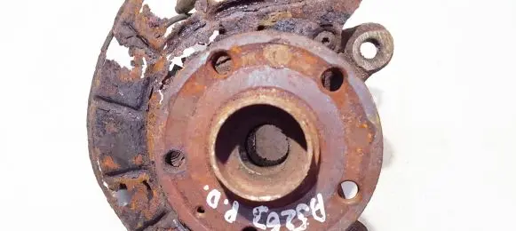 Volkswagen Touran I Front wheel hub