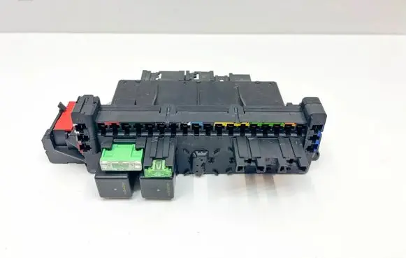 Mercedes-Benz SL R230 Fuse module A2305453032 A2305401950
