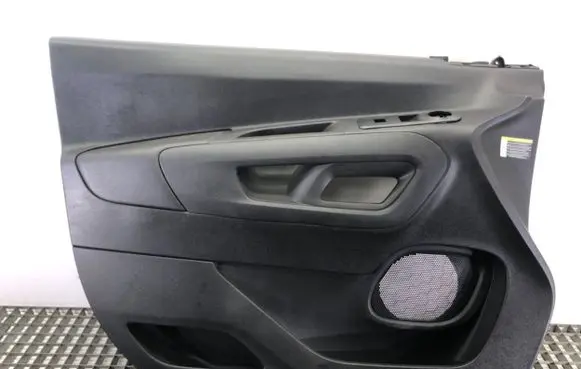 Citroen Berlingo Front door card panel trim