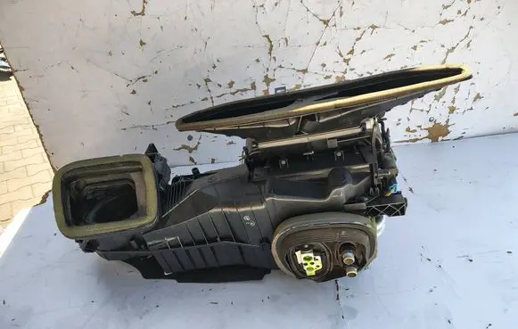 Volkswagen PASSAT CC Interior heater climate box assembly 3C1820003EJ