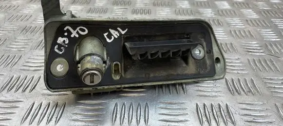 Volkswagen Caddy Loading door exterior handle 2K0827565
