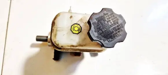 Hyundai Santa Fe Brake fluid reservoir bm341111