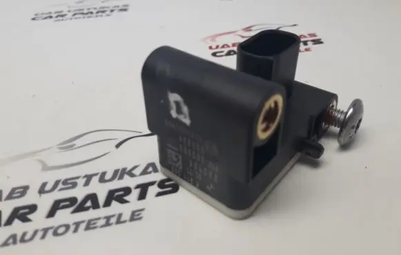 BMW 1 E81 E87 Airbag deployment crash/impact sensor 6911003 0285003900