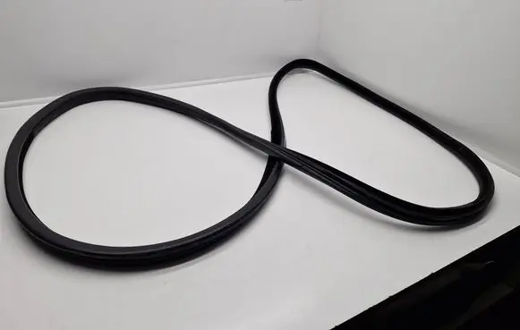 BMW X5 E70 Front door rubber seal 51767207223 51767333813 51727333607