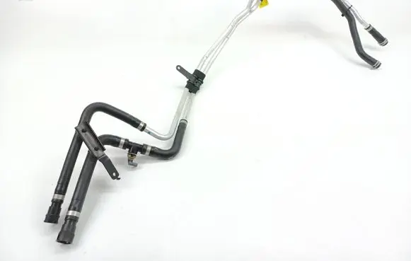 Engine coolant pipe/hose