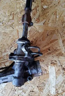 Chrysler Town & Country V Steering rack P05151705AF