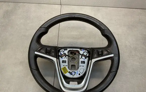 Opel Mokka Steering wheel 