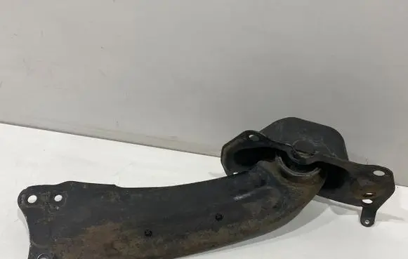 Volkswagen PASSAT B7 Rear upper control arm/wishbone 3C0505226B