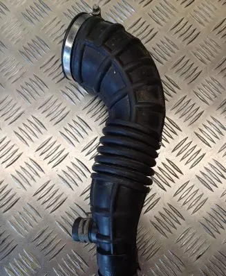 Opel Corsa E Turbo air intake inlet pipe/hose 13254175 498891241