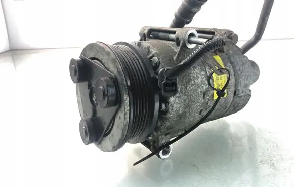 Volvo V70 Air conditioning (A/C) compressor (pump) 8fk351334