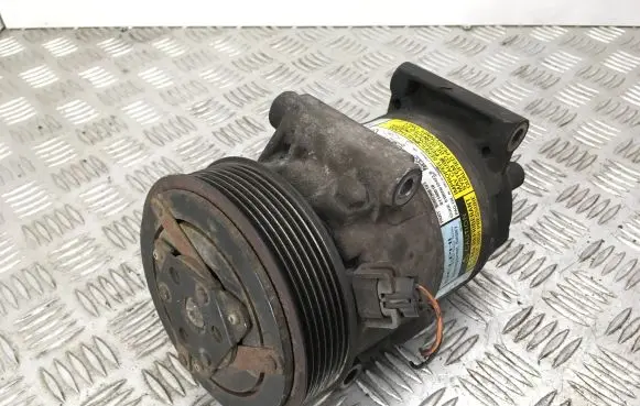 Renault Laguna II Air conditioning (A/C) compressor (pump) 8200309193