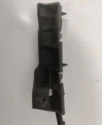 Audi A5 Sportback 8TA Front bumper mounting bracket 8T0807283C