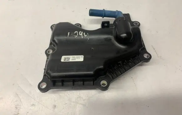 Ford Mustang VI Oil breather separator FR3E6A785BB