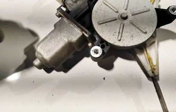 Rear door window regulator motor