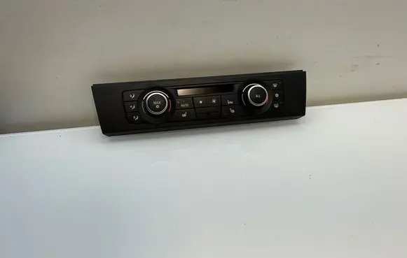 BMW 3 E90 E91 Climate control unit 9250393 111305404