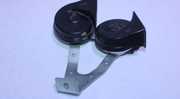 Alfa Romeo Giulietta Horn signal