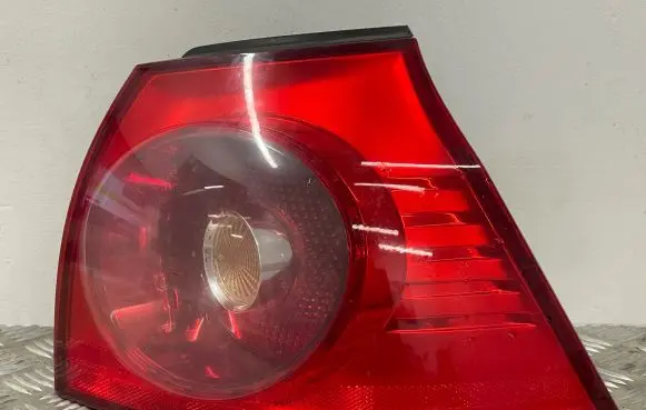 Volkswagen Golf V Rear/tail lights 1K6945096AC