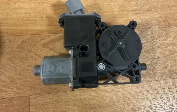 Opel Insignia A Rear door window regulator motor 13302478 91018102 2402094183