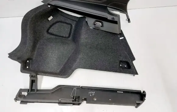 Volvo XC40 Trunk/boot side trim panel 31440891