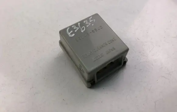 Suzuki Grand Vitara II Other control units/modules 3914565J0