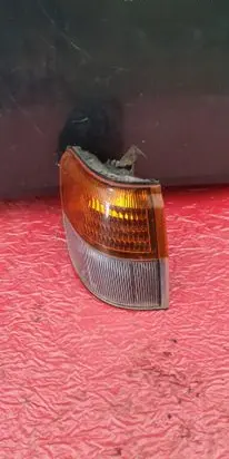Mitsubishi Pajero Front indicator light 21037746