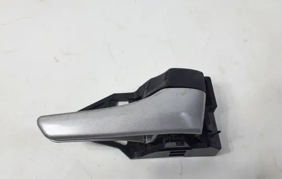 Toyota Prius (XW30) Front door interior handle