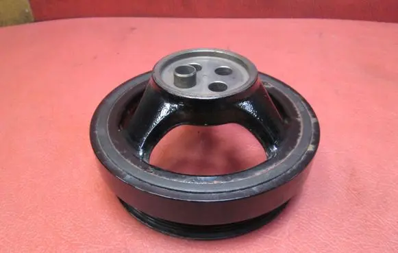 Mercedes-Benz C W204 Crankshaft pulley A6510300703