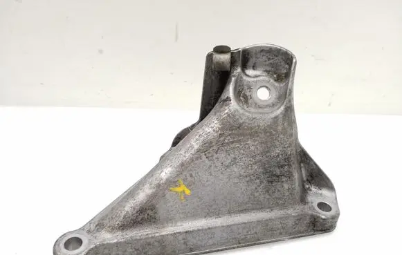 BMW 5 E60 E61 Engine mounting bracket 2211676915301 6769153