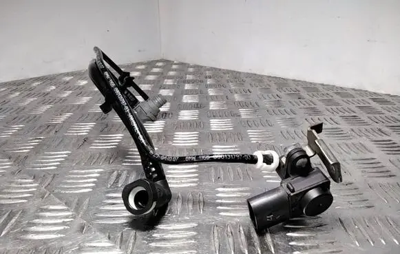 BMW 3 E90 E91 Brake booster pipe/hose 14032710 7601006 1166760100601