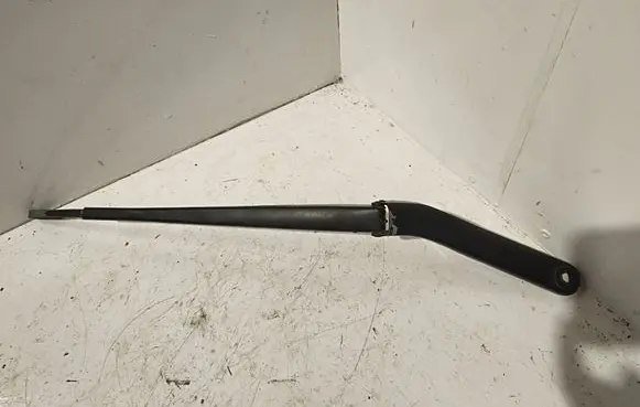 BMW X5 E53 Front wiper blade arm 24016975