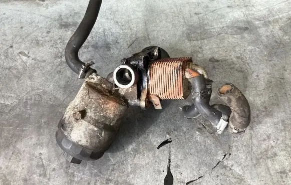 Engine oil radiator