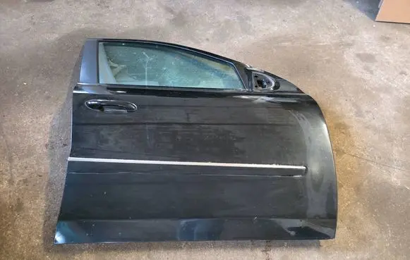 Mercedes-Benz ML W164 Front door