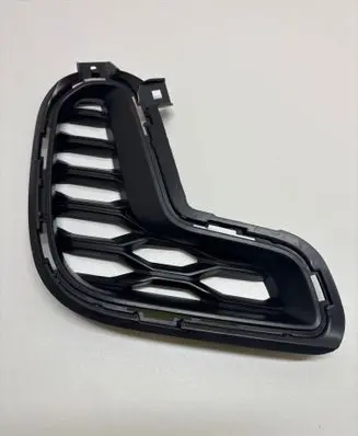 Dodge Durango Front bumper lower grill 