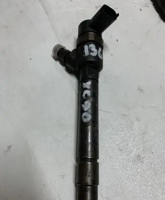 Volvo XC90 Fuel injector 0445110251