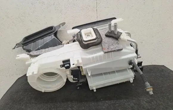 Interior heater climate box assembly